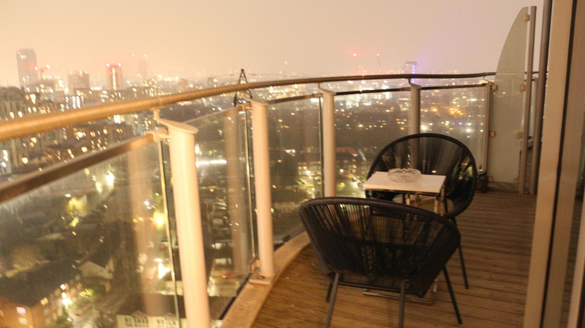 Luxury 1 Bedroom Apartment In ลอนดอน ภายนอก รูปภาพ