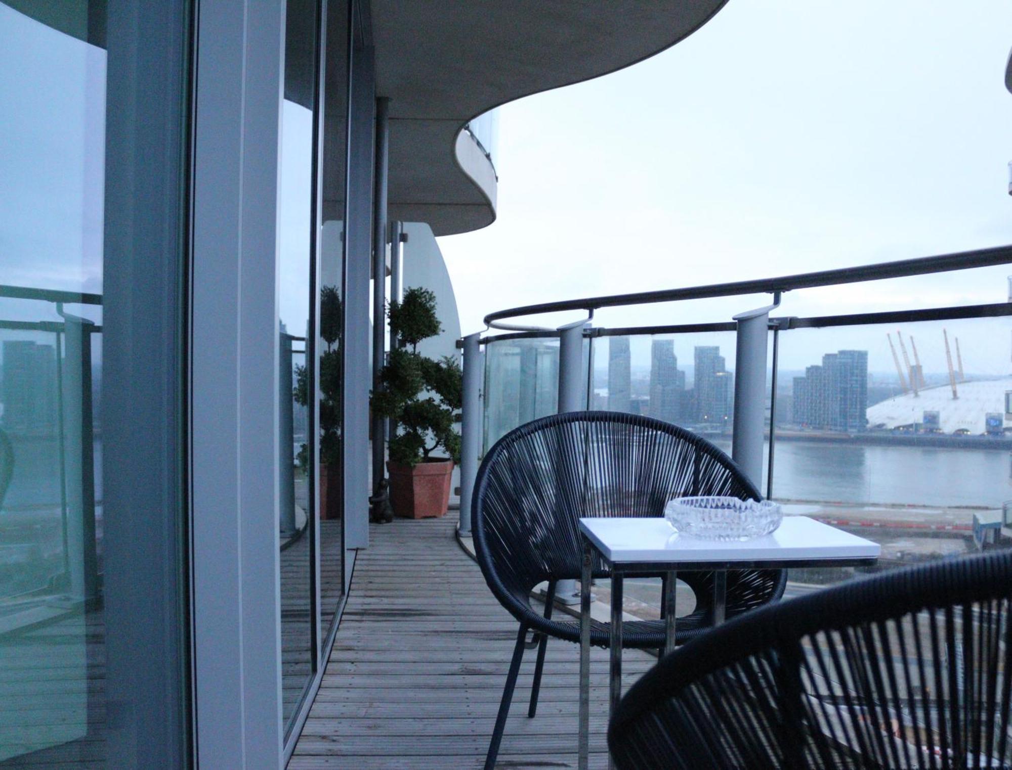 Luxury 1 Bedroom Apartment In ลอนดอน ภายนอก รูปภาพ